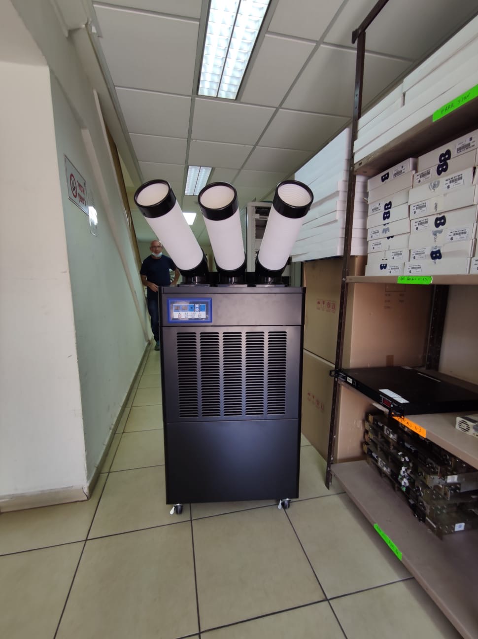 Industrial Portable Air Conditioner for Server Rooms Model BGK B71 - Three Outlets - View 5